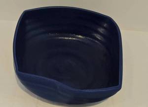 lot 213 image: Lovely Monica Rudquist Porcelain Bowl