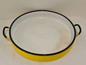 lot 217 image: Large Yellow Enamel Pan