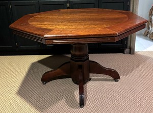 lot 138 image: Vintage Octagonal Form Game Table