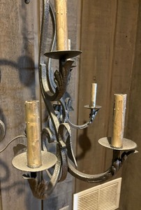 lot 141 image: Metal 9-light Scroll Design Chandelier
