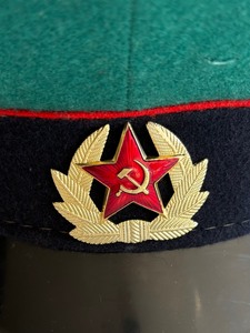 lot 152 image: Vintage Soviet Union Army Hat