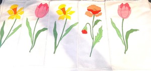 lot 411 image: Adorable Spring Table Placemats and Napkins
