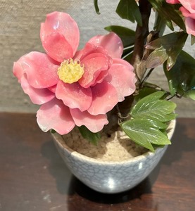 lot 174 image: Pretty Pink Floral Carved Hard Stone Tree