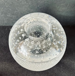 lot 198 image: Gorgeous Glass Candle Holder