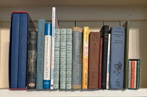 lot 302 image: Variety of Childrens Books