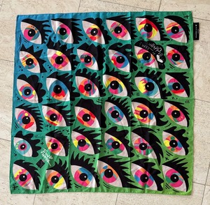 lot 307 image: Wrapped with Heart Scarf by Jason Naylor