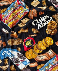 lot 311 image: Cookie Lovers Scarf