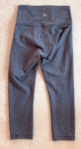 lot 265 image: Lululemon Cropped Dark Gray Leggings