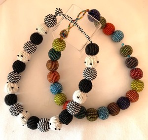 lot 270 image: Collection of Pretty Beaded Necklaces