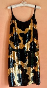 lot 224 image: Gorgeous Black and Gold Sequin Cocktail Dress