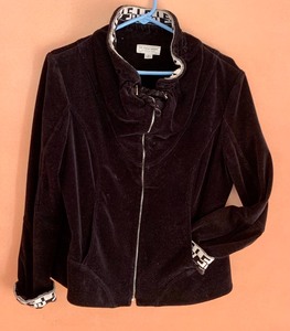 lot 231 image: Classy Black Track Suit St. Johns by Marie Gray