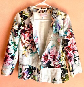 lot 235 image: Wonderful Floral Beaded Basler Jacket Made in Romania