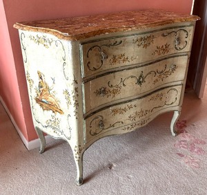 lot 327 image: Antique Hand Painted Decoration Three Drawer Dresser