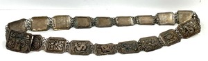 lot 433 image: Vintage Silver  Metal Embossed Belt