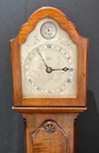 lot 476 image: Vintage Miniature Long Case Clock by Elliott of London