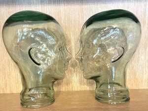 lot 120B image: Pair of Vintage Art Glass Mannequin Heads