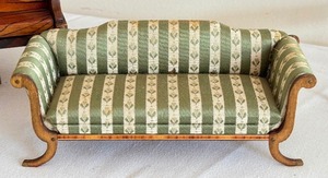 lot 342A image: Vintage Dollhouse Furniture
