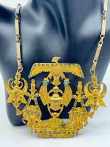 lot 30 image: Vintage Egyptian Revival Gold Tone Necklace