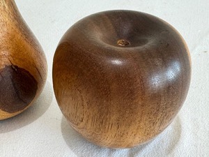 lot 478 image: Small 5 Inch Nantucket Basket, Carved Wooden Apple and Pear Figurines