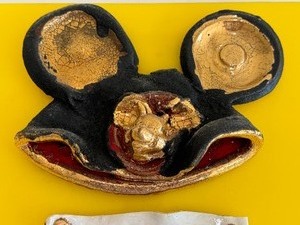lot 479 image: Wall Plaque, Painted Studio Pottery Mickey Mouse