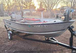 1984 Alumacraft Lunker 16 Fishing Boat with 50hp Tiller Outboard and Roller Trailer