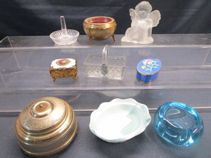 Vanity Items Jewelry Holder, Music Box
