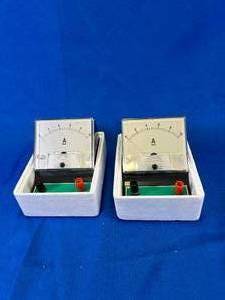 lot 33 image: 2 - Ammeter 10A (100 MA)