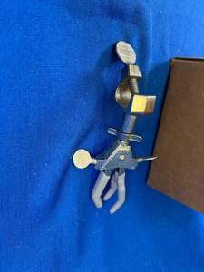lot 44 image: 11 - Vinyl Coated 3 Finger Clamp NEVERUST