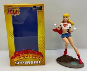 lot 7 image: FEMME FATALES Supergirl Superman The Animated Series Statue (NOB)