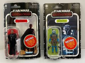 lot 60 image: Star Wars Mandalorian Retro Collection Figures Including  Moff Gideon & Bo-Katan Kryze (NOC)
