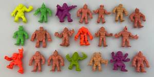 lot 83 image: 1985 M.U.S.C.l.E. Men & More
