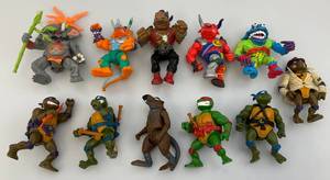 lot 84 image: Vintage TMNT