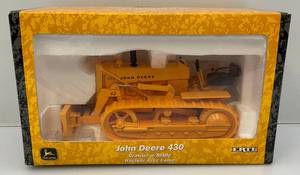 lot 181 image: 2001 ERTL 116 Die-Cast John Deere 430 Crawler WBlade #15234 (NIB)