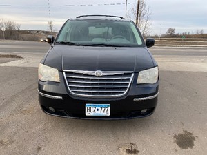 2010 Chrysler Town & Country