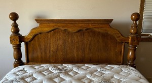 lot 5 image: Huntley by Thomasville Wooden Queen Bed Frame