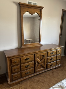 lot 6 image: Huntley by Thomasville Wooden Dresser with Mirror