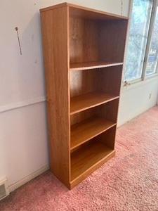 lot 20 image: Nice Laminate Bookshelf