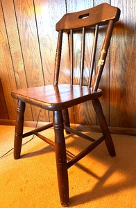 lot 61 image: Vintage Spindle Back Dining Chair