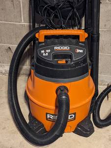 lot 100A image: Pair of Rigid Shop Vacs