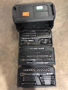 lot 6 image: Husky Mechanics Tool Set (270-Piece)   Customer Returns See Pictures