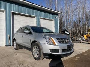 2010 Cadillac SRX Luxury AWD with 140,000 Miles