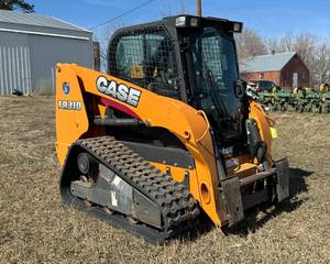 lot 27 image: 2016 Case TR310 Skid Loader, low hrs