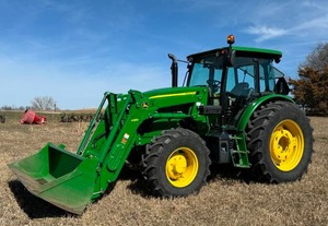 lot 26 image: 2017 John Deere 6135E Utility Tractor, only 600 hrs