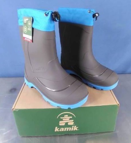 NEW Kamik Snobuster1 Youth CharcoalBlue Winter Boots Size 4