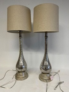 Set of 2 taller end table lamps