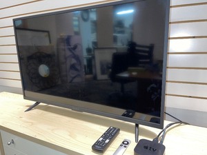 40 Insignia Flat Screen TV