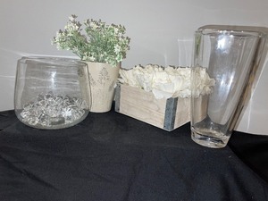 Lot of 4 Home Decor Items