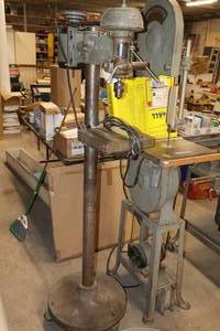 lot 613 image: Delta 13-HP 69 Drill Press