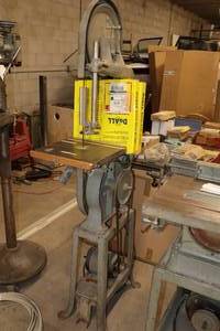 lot 614 image: Delta Double-Duty 14 Band Saw