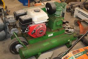 lot 623 image: Associated Engineering Corp 5.5-HP Rolling Air Compressor 4090HK17